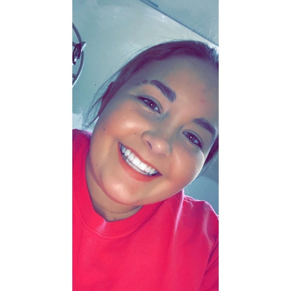 Meet your Posher, Shelby - Picture 1 of 1